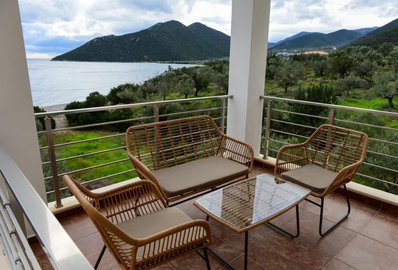 Nikole'S Villas Luxury 180M2 Tyros Exterior photo